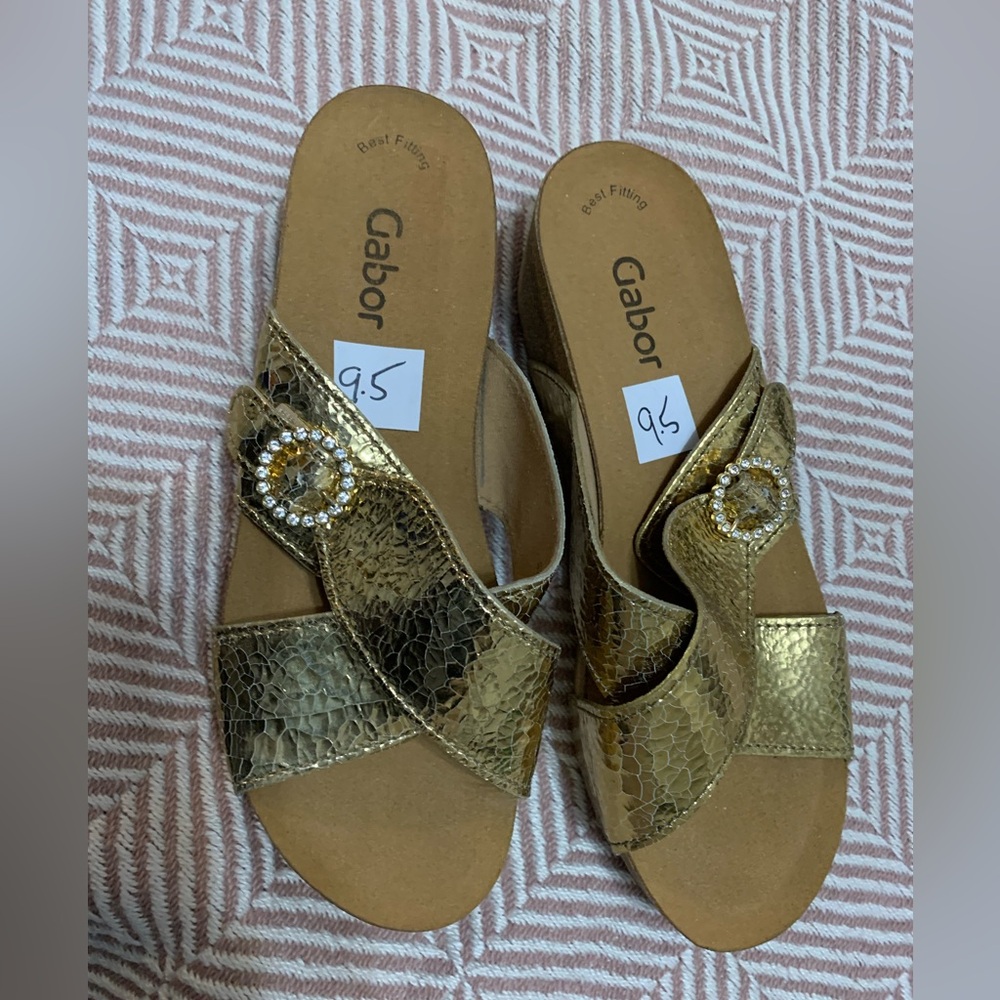 Gabor Gold Women's Sandals size 9.5,cruise wear,vacation, resort wear